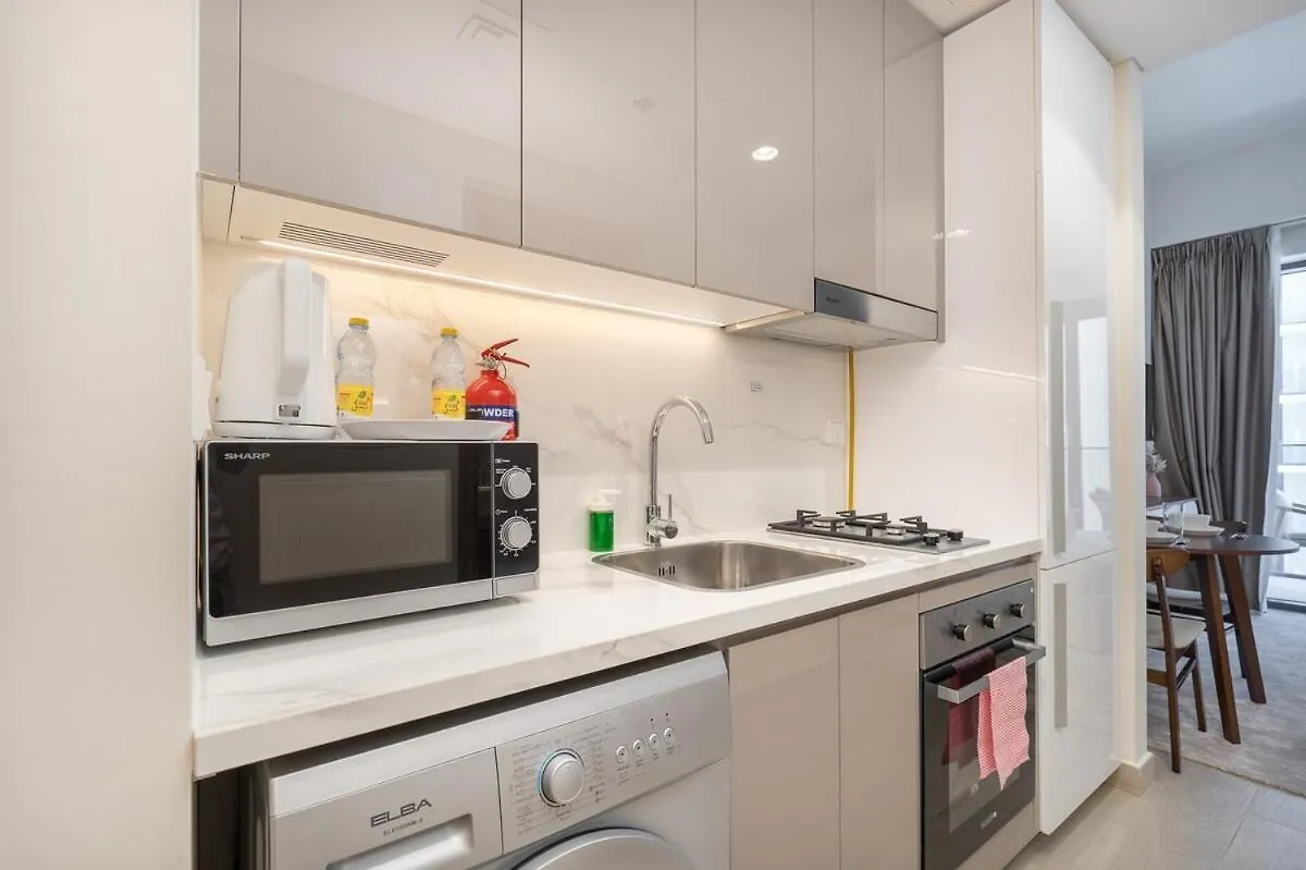 Apartment Immaculate Studio Great For 2 In Meydan Dubai